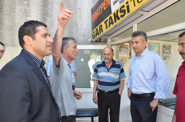 Yılmaz, Sorunları Dinledi