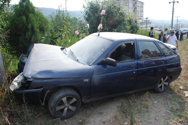 Yine aynı yol, yine kaza, yine yaralı!..