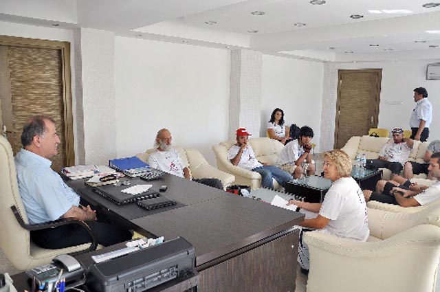 ZAFERE PEDAL ÇEVİRİYORLAR...