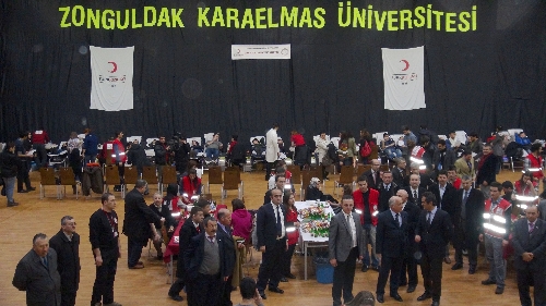 ZKÜNÜN KAN KAMPANYASINA ÖĞRENCİLERDEN BÜYÜK İLGİ..