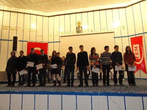 ZONGULDAK FEMDEN BAŞARILI ÖĞRENCİLERE İLK ADIM ÖDÜLÜ..