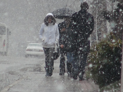 ZONGULDAKTA OKULLAR 1 GÜN TATİL..